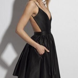 Contrarian New York Barbara Bibb Dress Black Size 6 NEW Taylor Swift Full Skirt
